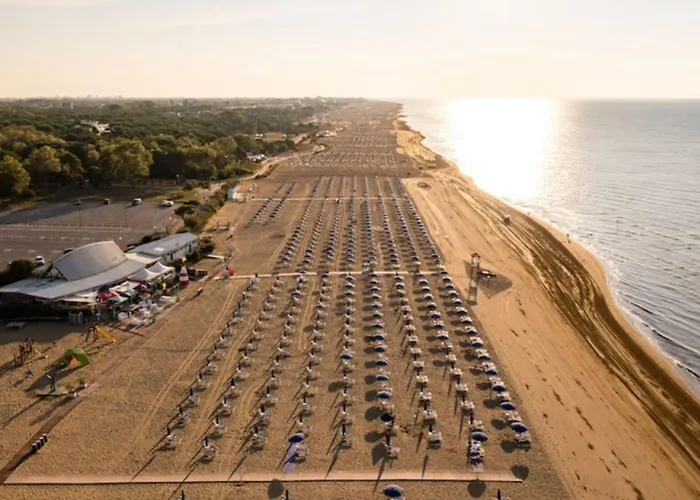 Apartment Just Steps From The Bibione